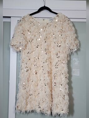 DAVI & DANI Faux Feather Sequin Trim Mini Dress